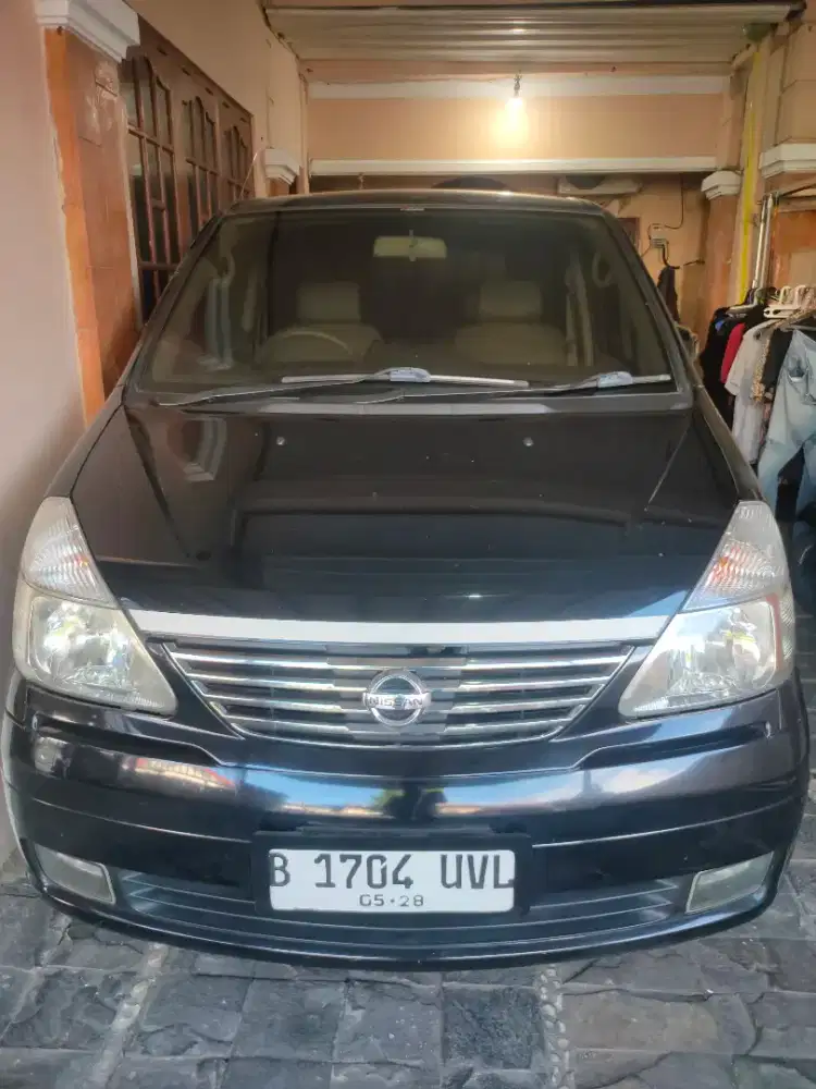 Di Jual Nissan Serena HWS 2010