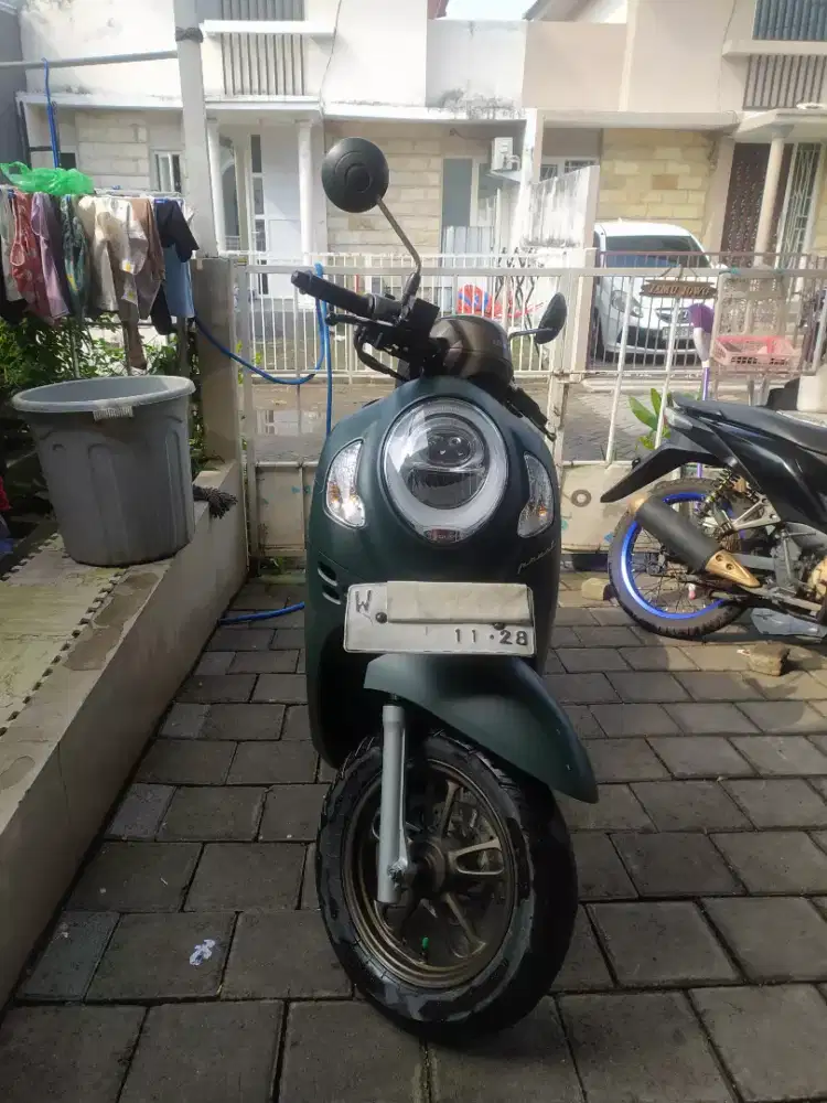 SCOOPY PRESTIGE 2023