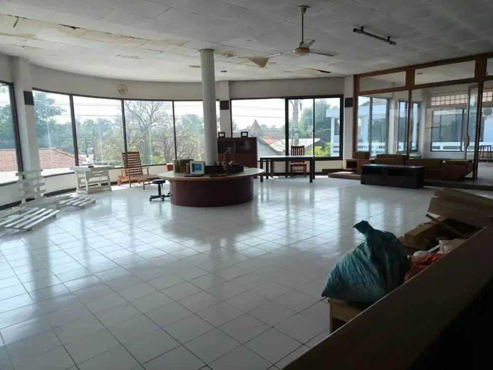 Di Jual Pabrik  Murah , Strategis Dan Bagus Di 0 Jalan Di Pasuruan Jawa Timur