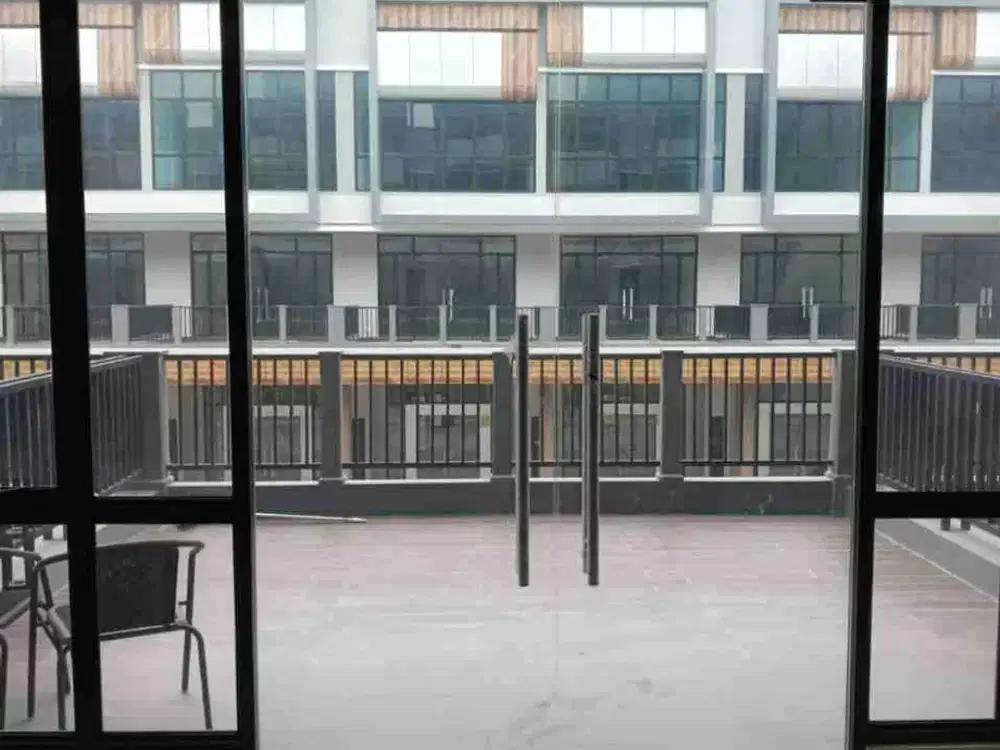 Disewakan Ruko Crytal Sumarecon Bekasi