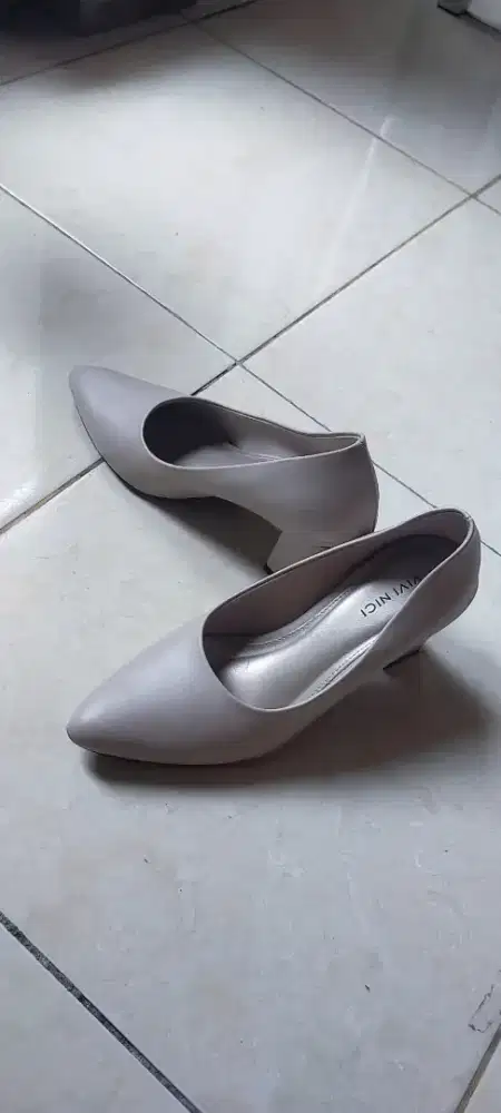 VIVI NICI Sepatu Kerja Wanita