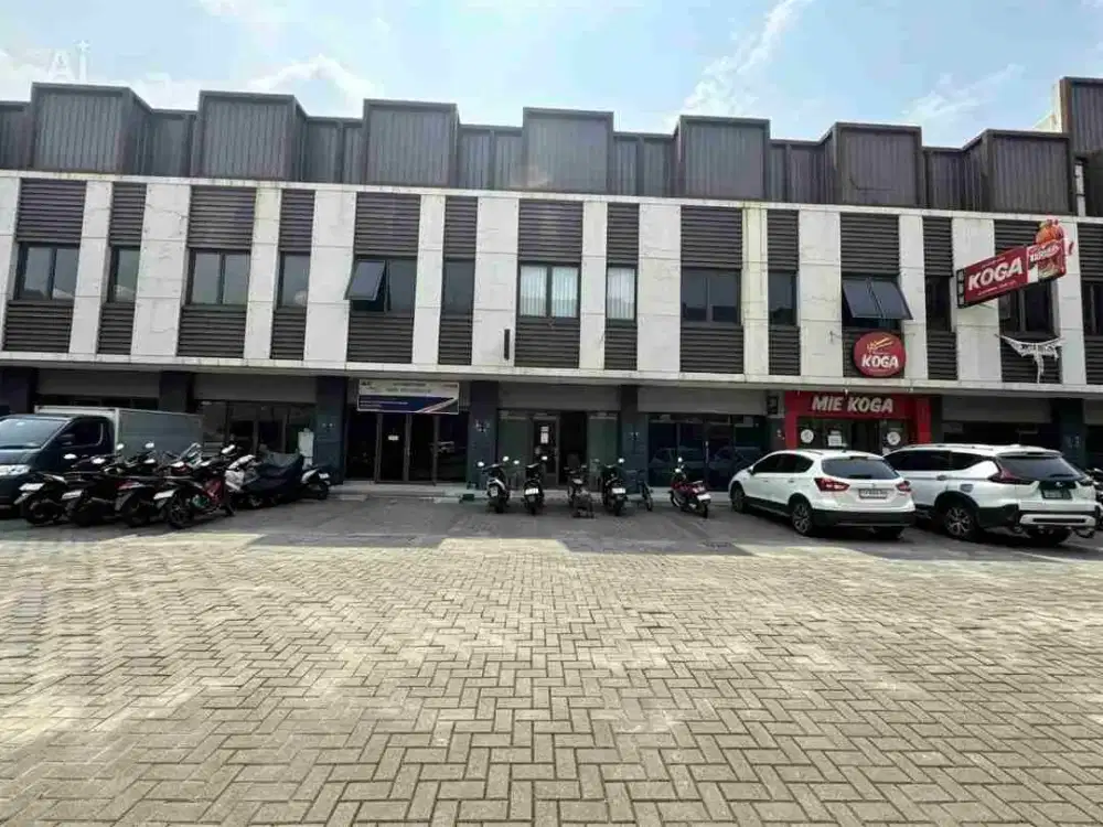 Ruko 2 lantai. Siap usaha. Bebas banjir. Keamanan 24 jam. BU.