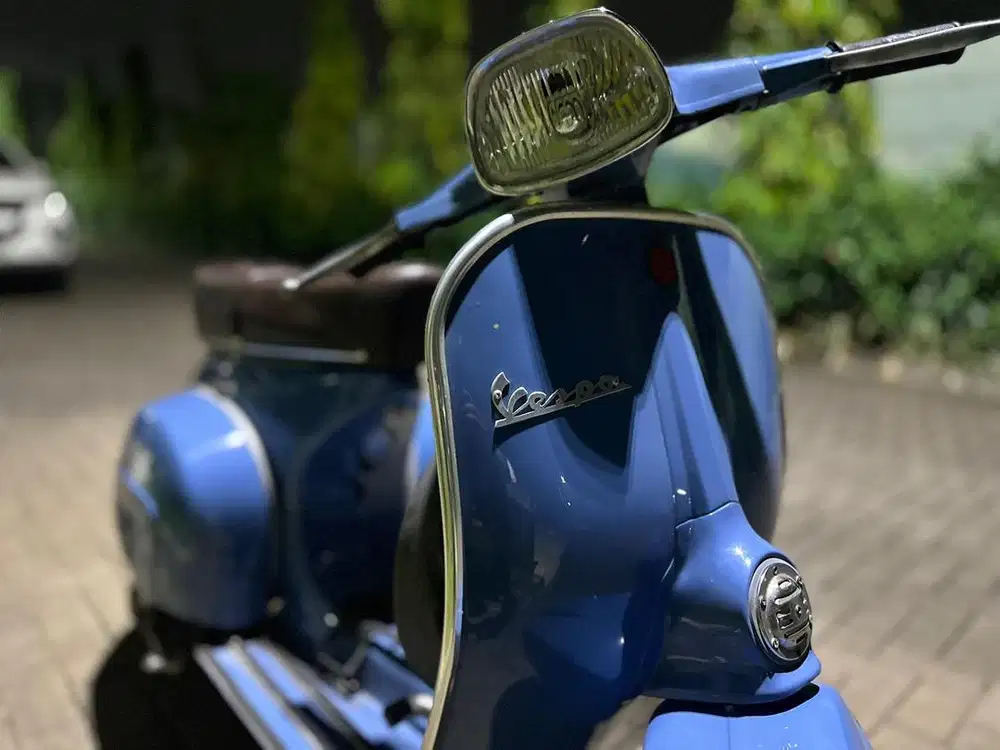Vespa Super 1974 restorasi
