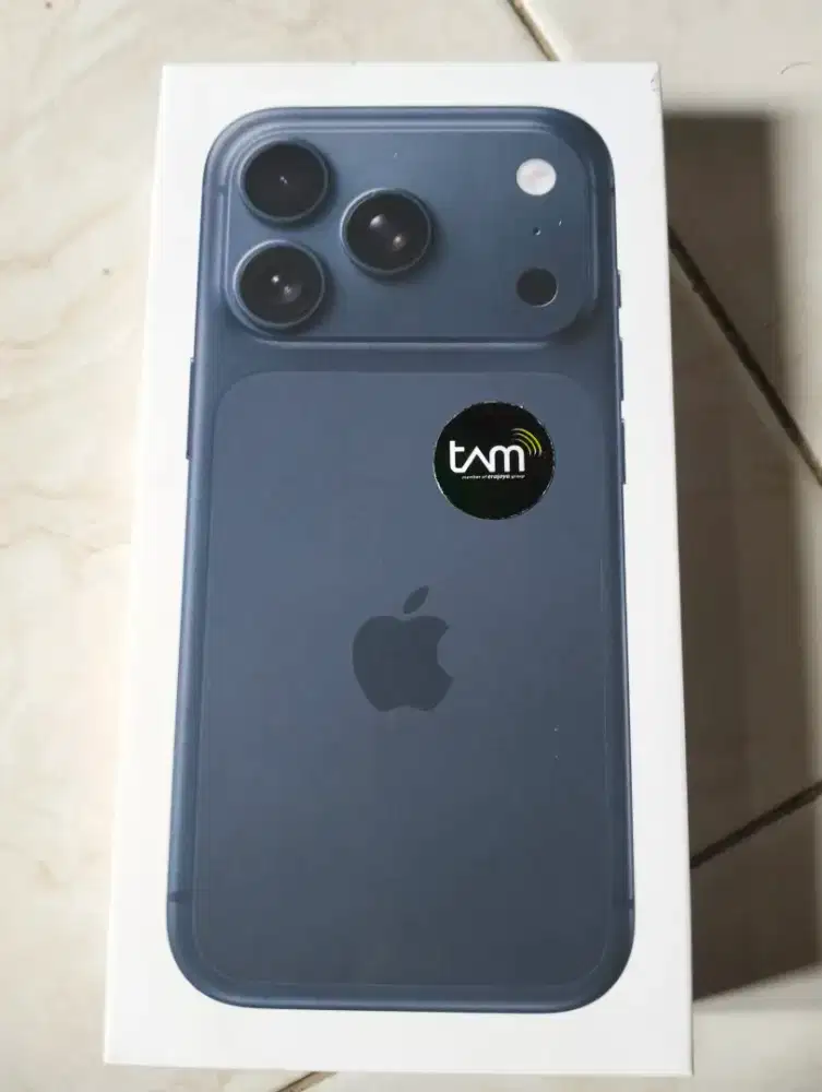 iPhone 17 ProMax blue 256GB