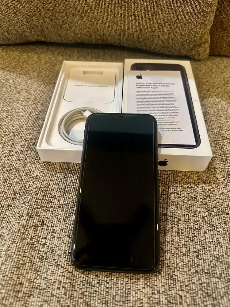 Jual Cepat iphone 11, Black, 64GB