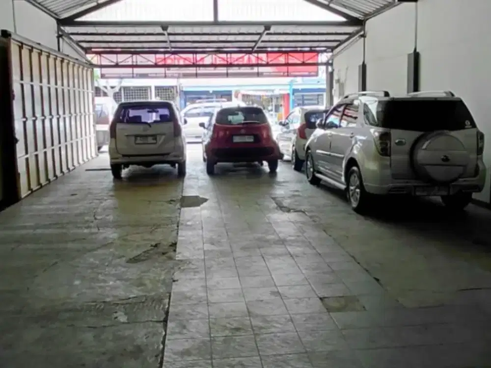 Dijual Showroom Mobil Nyaman Siap Pakai Lokasi di Mainroadan Derwati Bandung