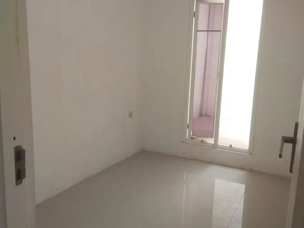 Disewakan Rumah Tambak Medokan