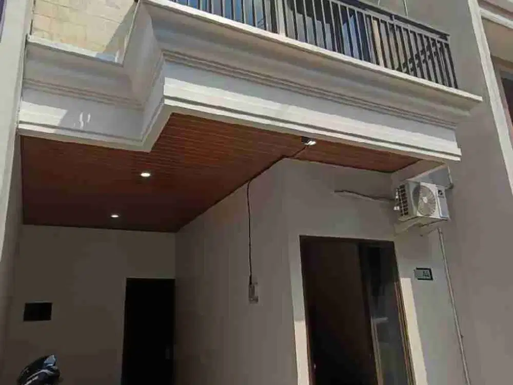 Rumah dijual kondisi rapi dekat plasa pondok gede