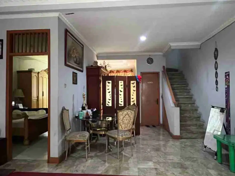 Rumah Renovation Kamar Banyak Rapih Nyaman Giri Loka BSD city
