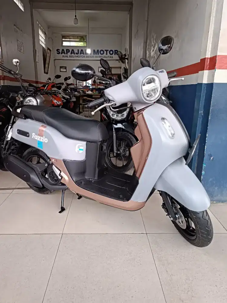 YAMAHA FAZZIO HYBRID 2015 KM 1RB