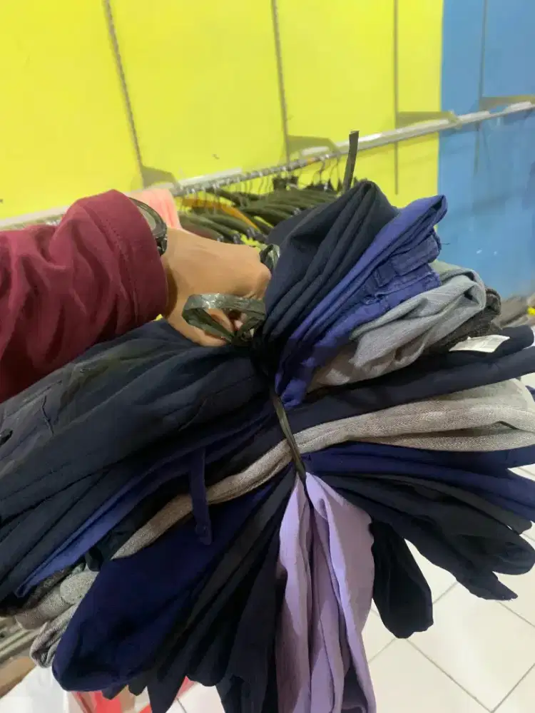 Jual celana bahan borongan (180 pcs)