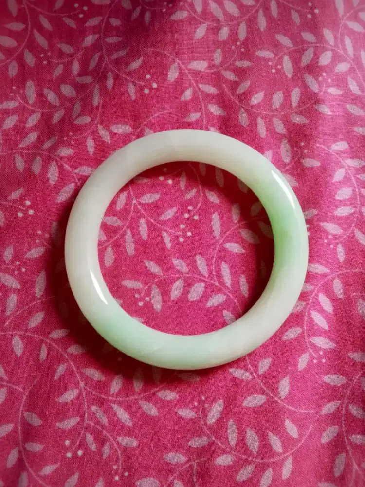 Gelang giok kuno asli peninggalan buyut dari Chinese