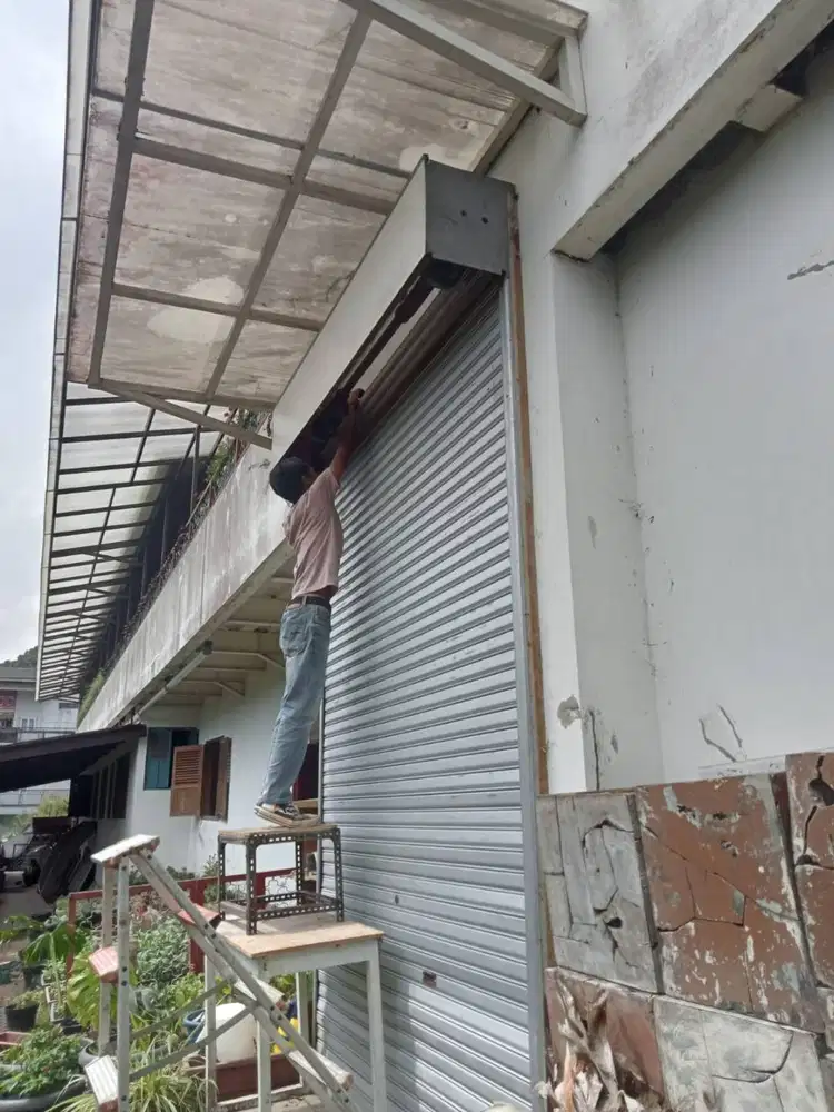 Bengkel spesialis folding gate dan rolling door bandung cimahi