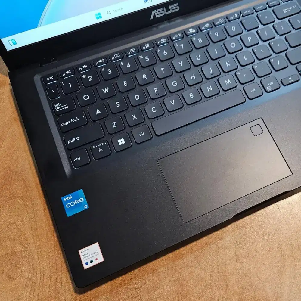 ASUS VivoBook 14 A1400EA Core i3 Gen 11 Ram 8Gb Ssd 512GB mulus trawat