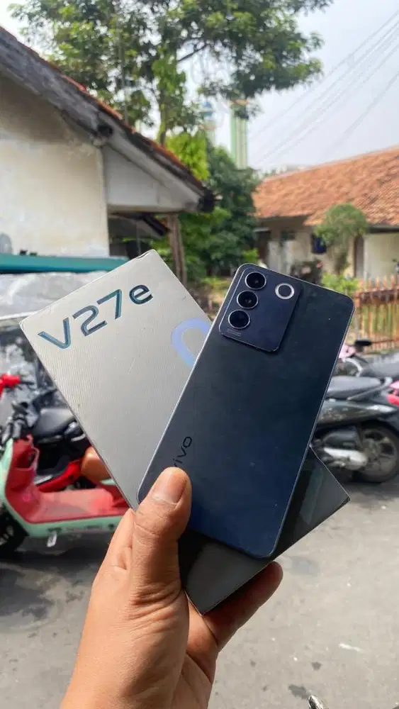 Vivo V27e Ram8/256 gb fullset orian no minus