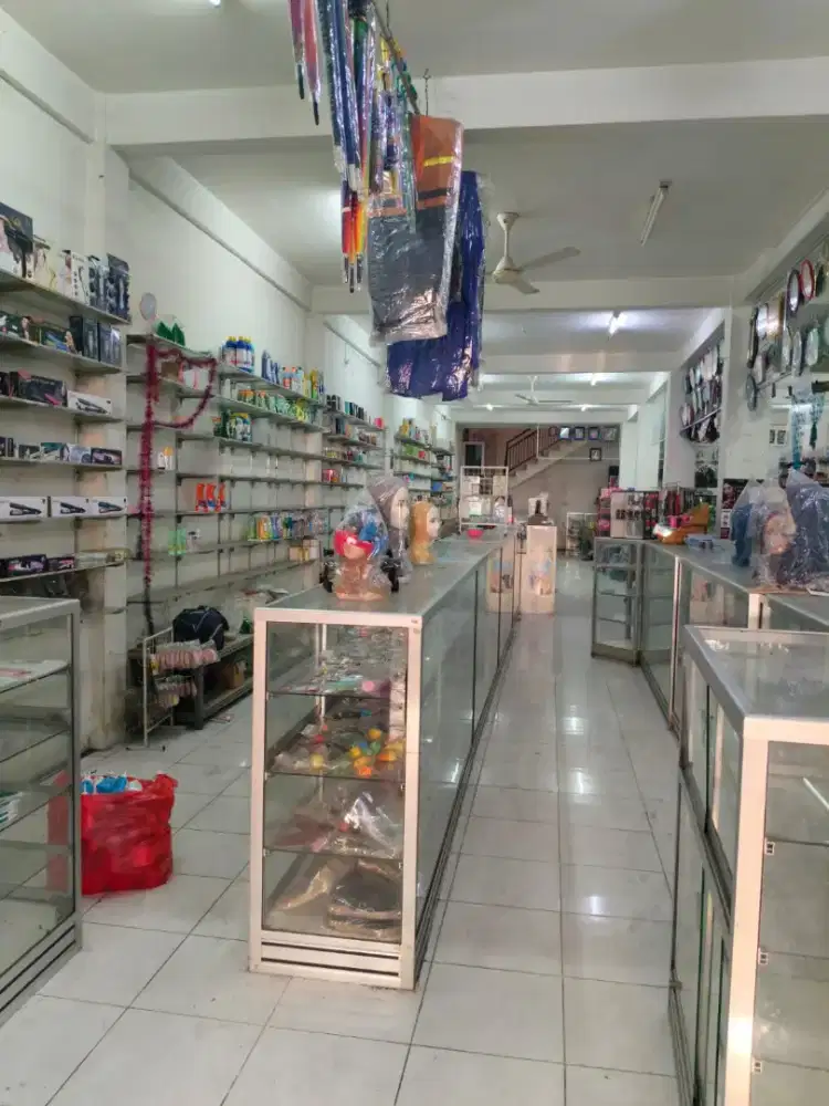 Istimewa Ruko 2 lantai Krian Sidoarjo LB 500m2