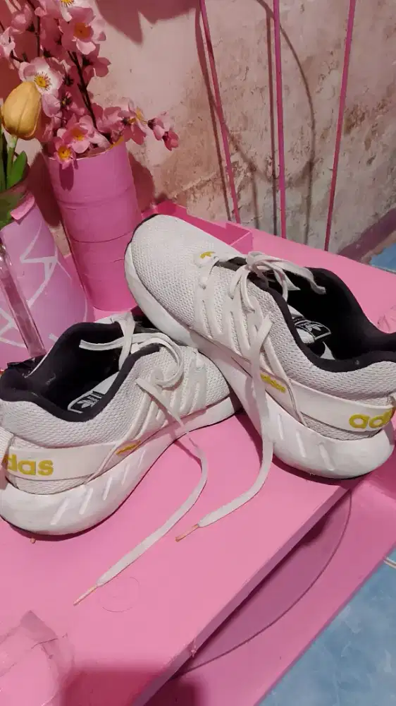 Sepatu Adidas size 41 Rp 120 nego