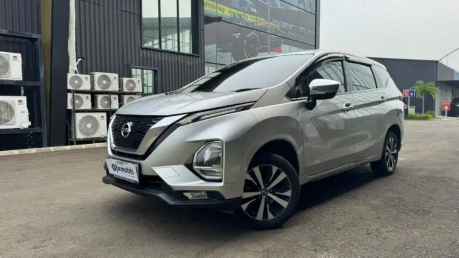 DP Murah Nissan Livina  1.5 VE Bensin-AT 2019