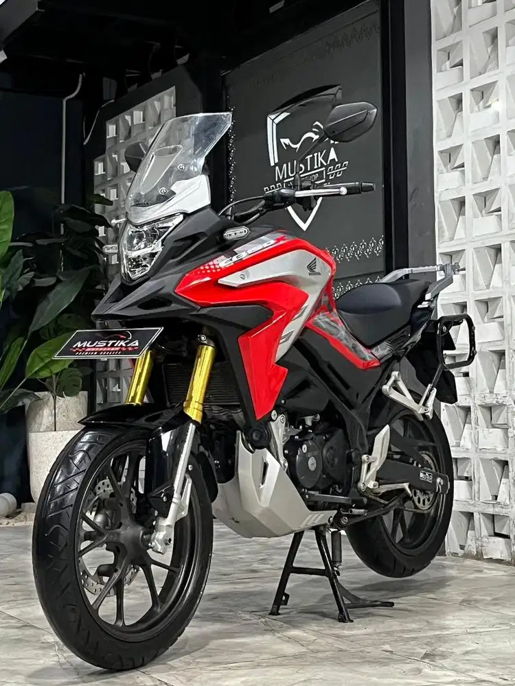 Stok Terbatas!!Honda CB 150X th 2022 - Ayu mustika
