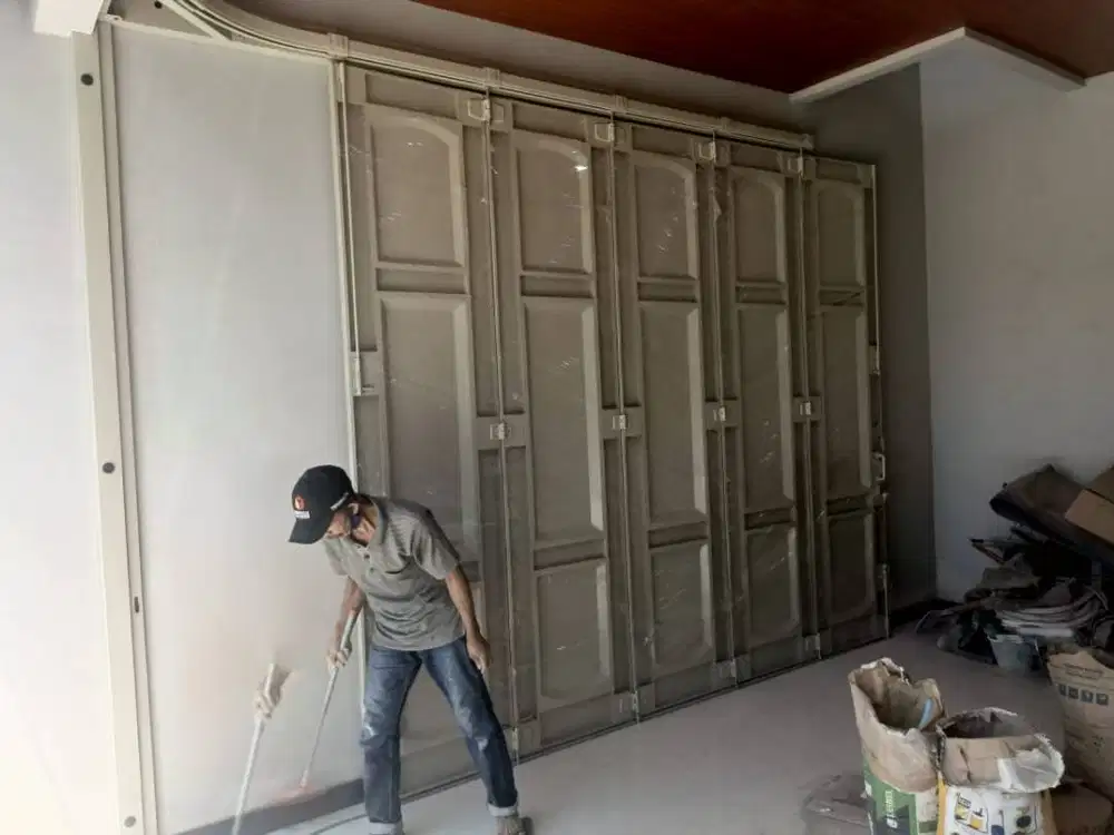 Pintu garasi sliding tikung / lipat henderson, spesialis pasang servis