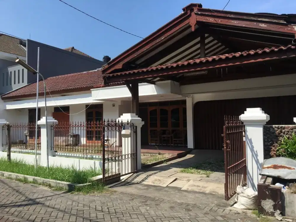 Dijual Rumah Semolowaru Tengah Kota Dekat MERR & Kampus