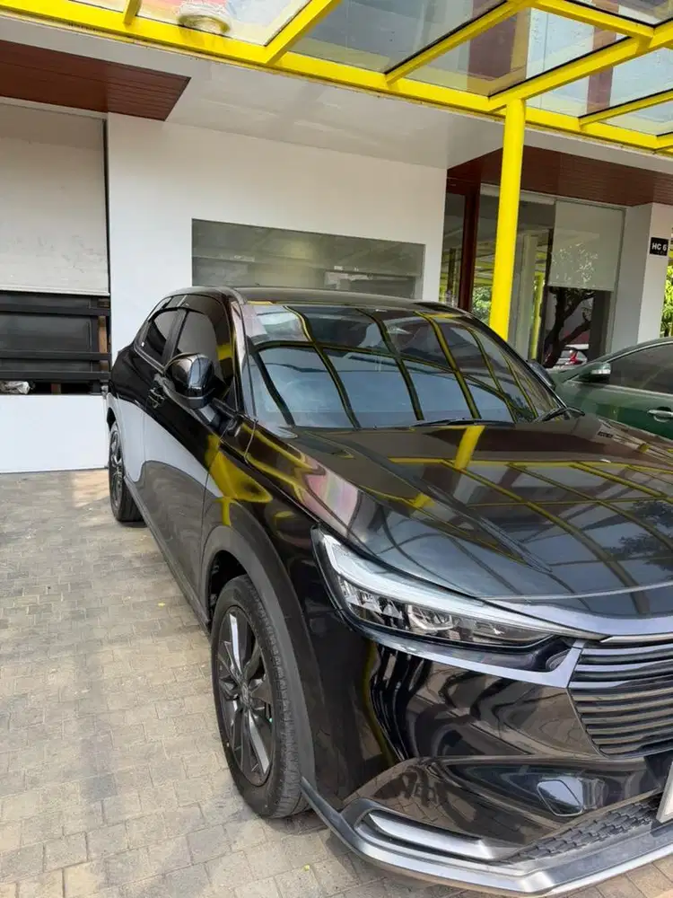 Di Jual HRV SE 1.5 CVT Sensing 2022, Hitam Panoramic