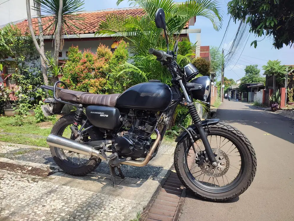 KAWASAKI W175 TAHUN 2018 JOS
