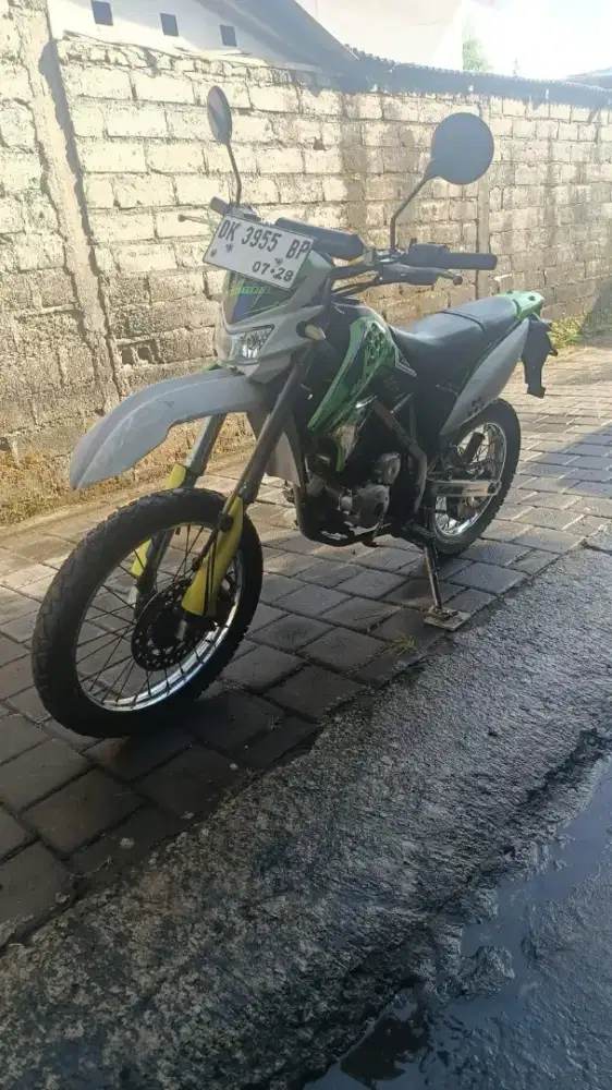 Jual motor klx bekas tahun 2013