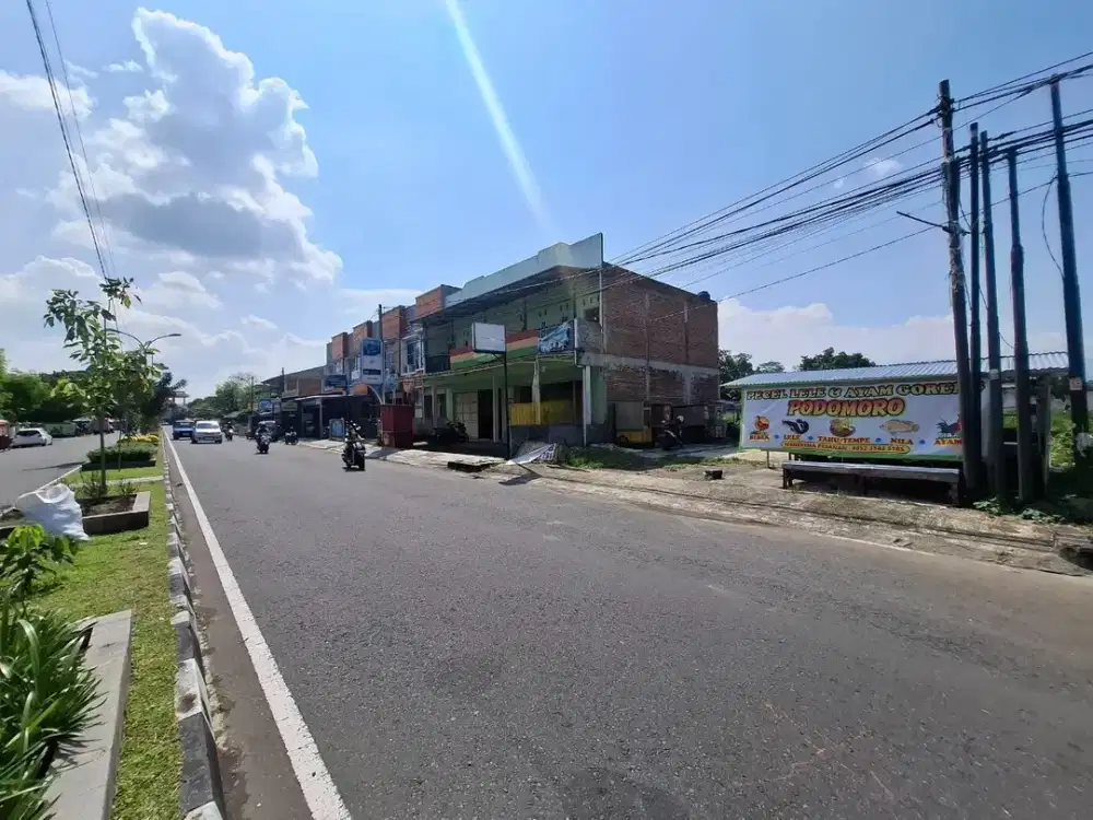 Tanah Pekarangan dekat Stadion Maguwoharjo Depok Sleman