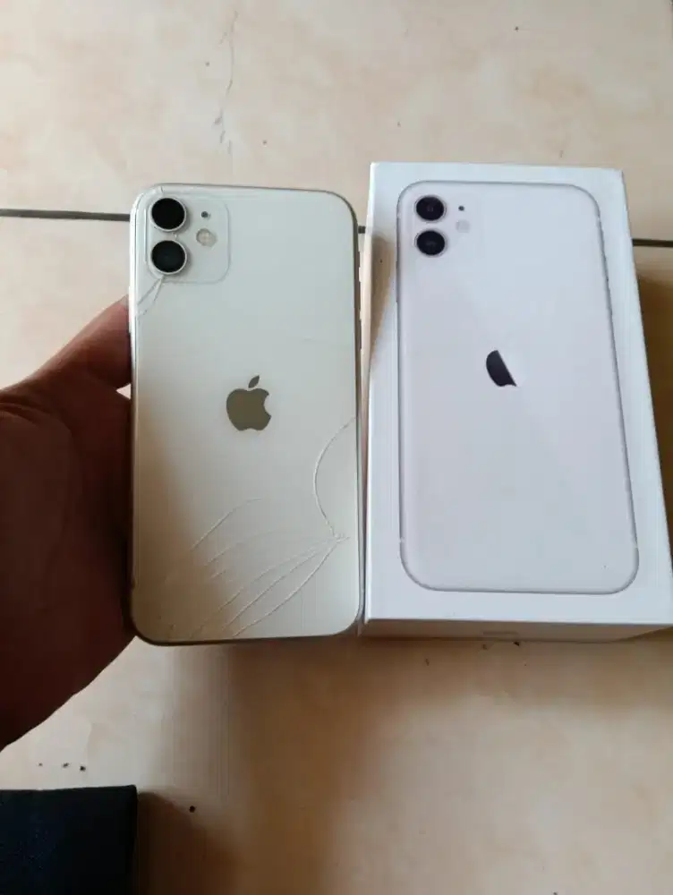 iPhone 11 64gb inter