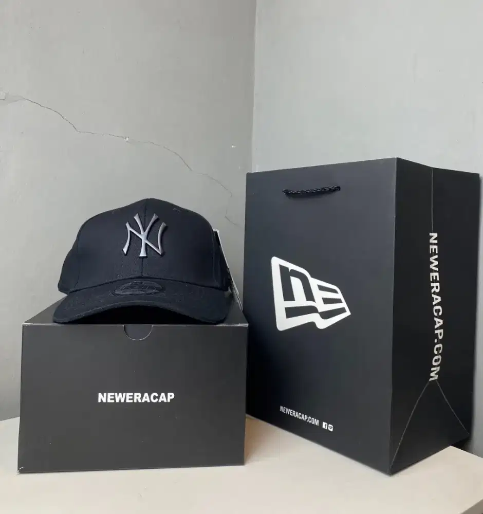 Topi Baseball New Era Caps New York Plat Besi Metal Hitam