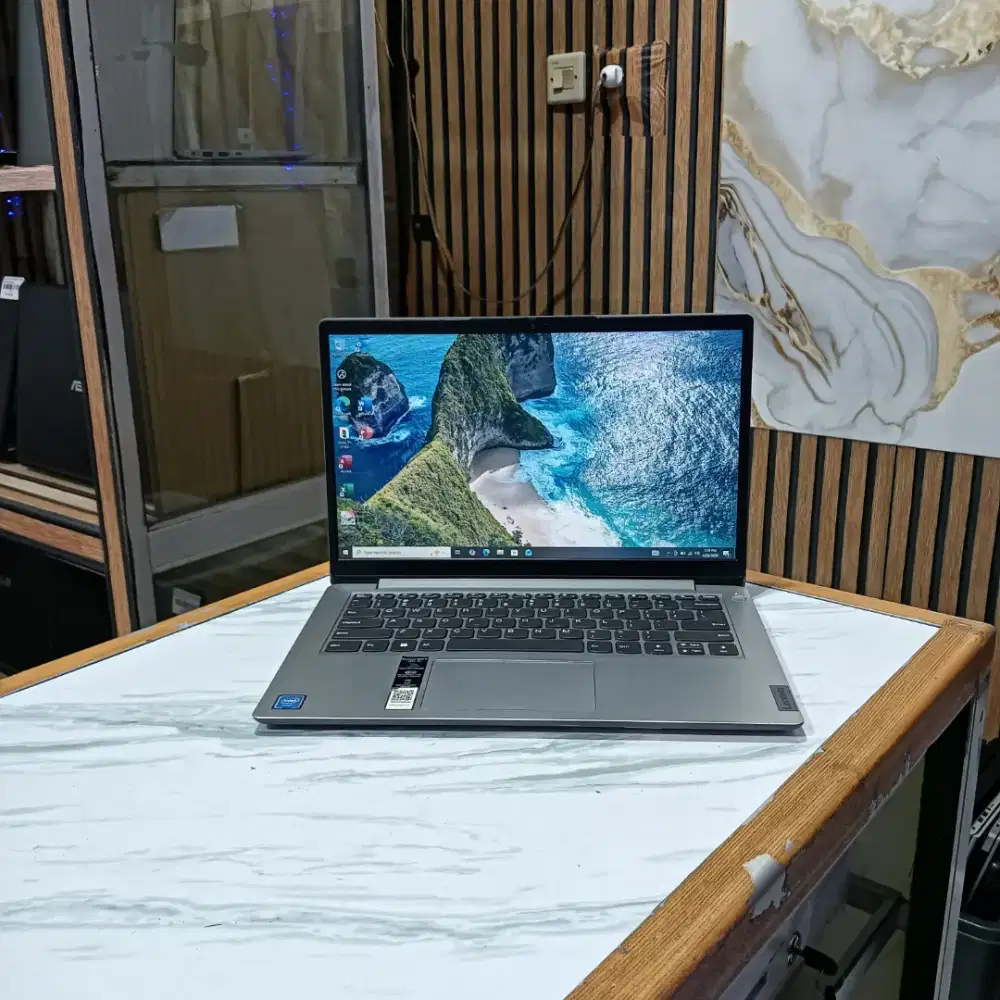 Lenovo Ideapad slim 3  i3-1215U ram 8Gb SSD 512GB