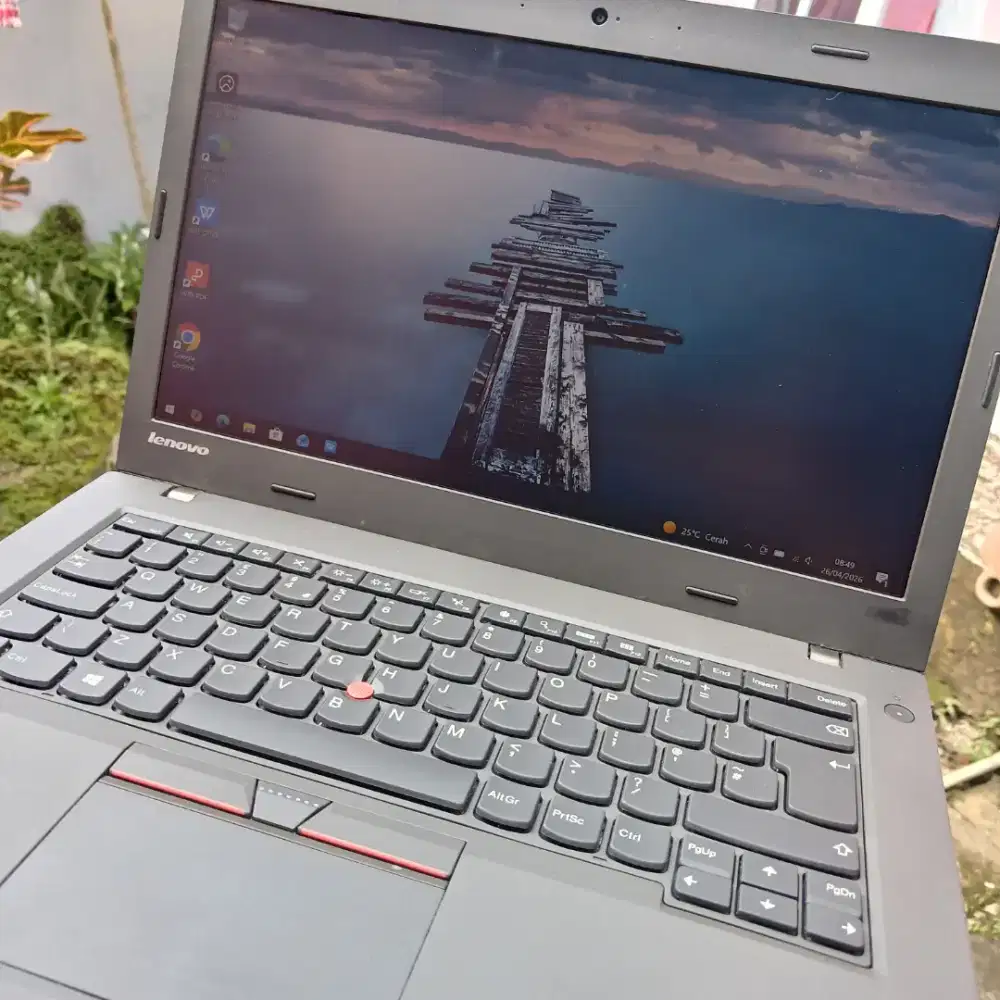 Laptop Lenovo Thinkpad Core i3 Gen 6 - RAM 8 / SSD 128