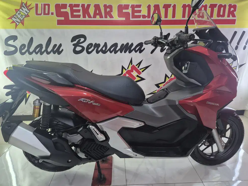 New ADV 160 Non ABS muluss polll