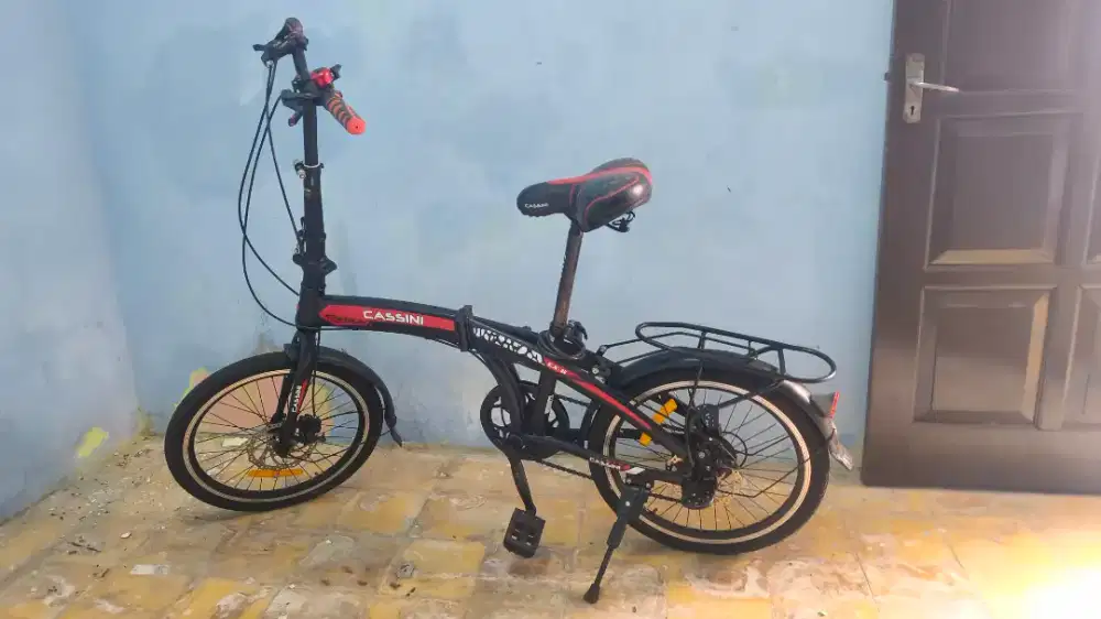Sepeda lipat merk Cassini