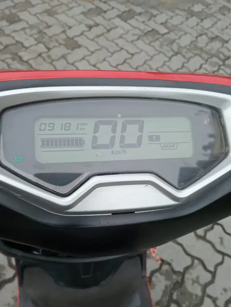 Dijual Cash Motor Listrik Yadea T9 Tahun 2023