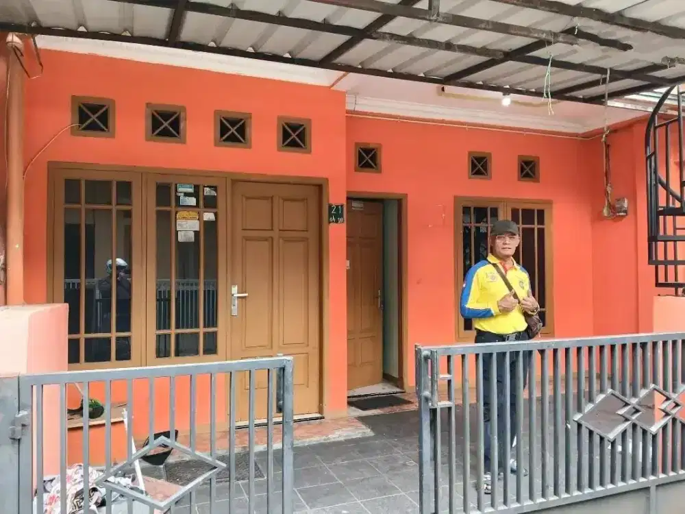 Disewakan Rumah 2 Lantai Terawat Di Komplek Antapani Kota Bandung.