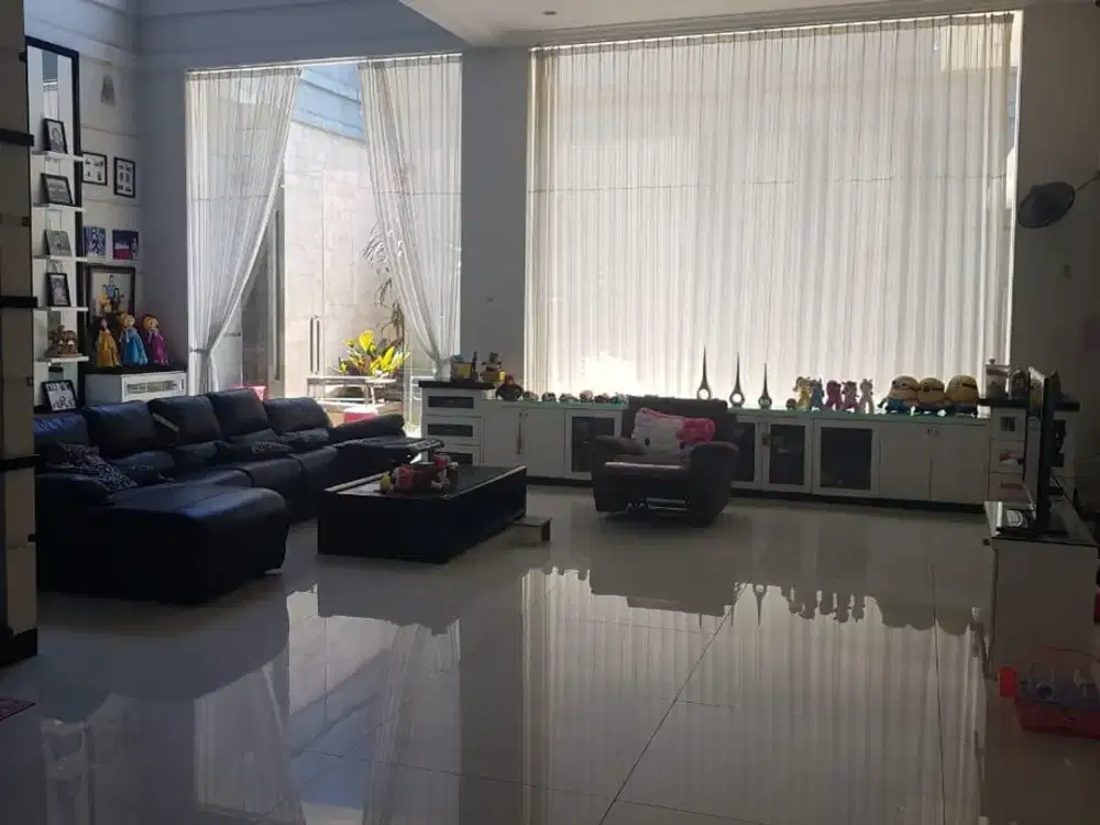 JUAL RUMAH NEWTON HILL CITRALAND MURAH