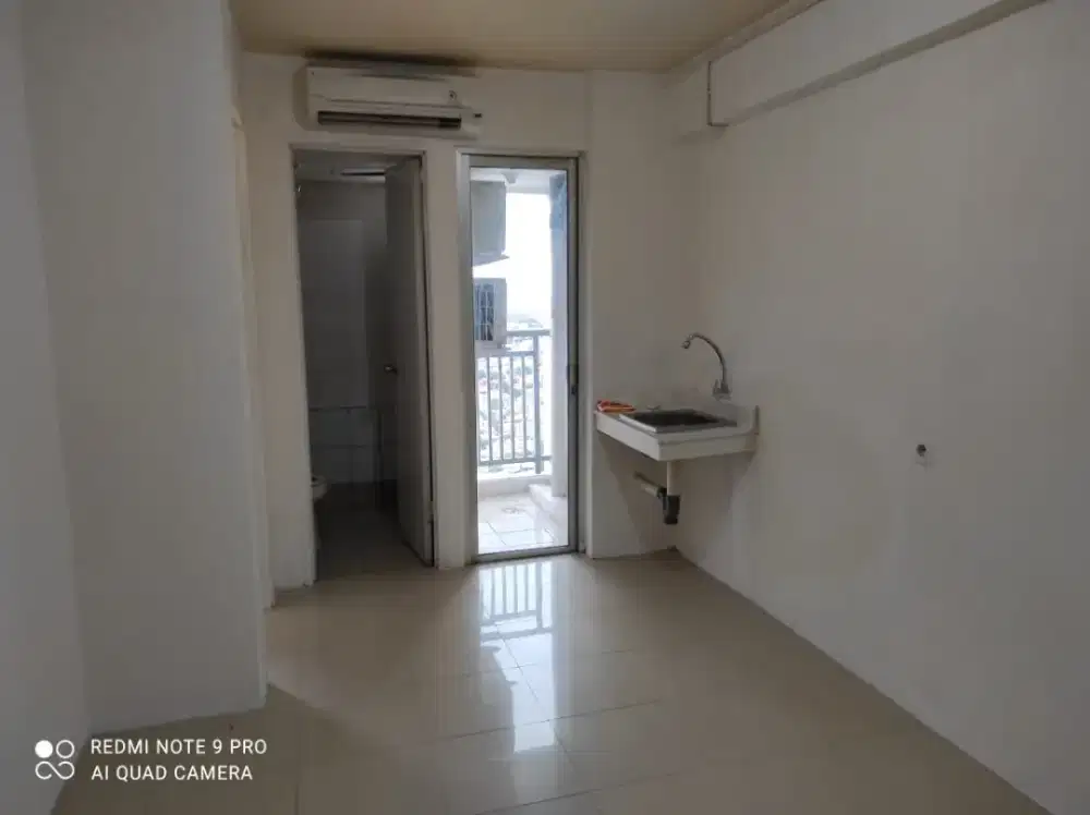 Unit jual 2BR unfurnish Sertifikat atas Mall Bassura