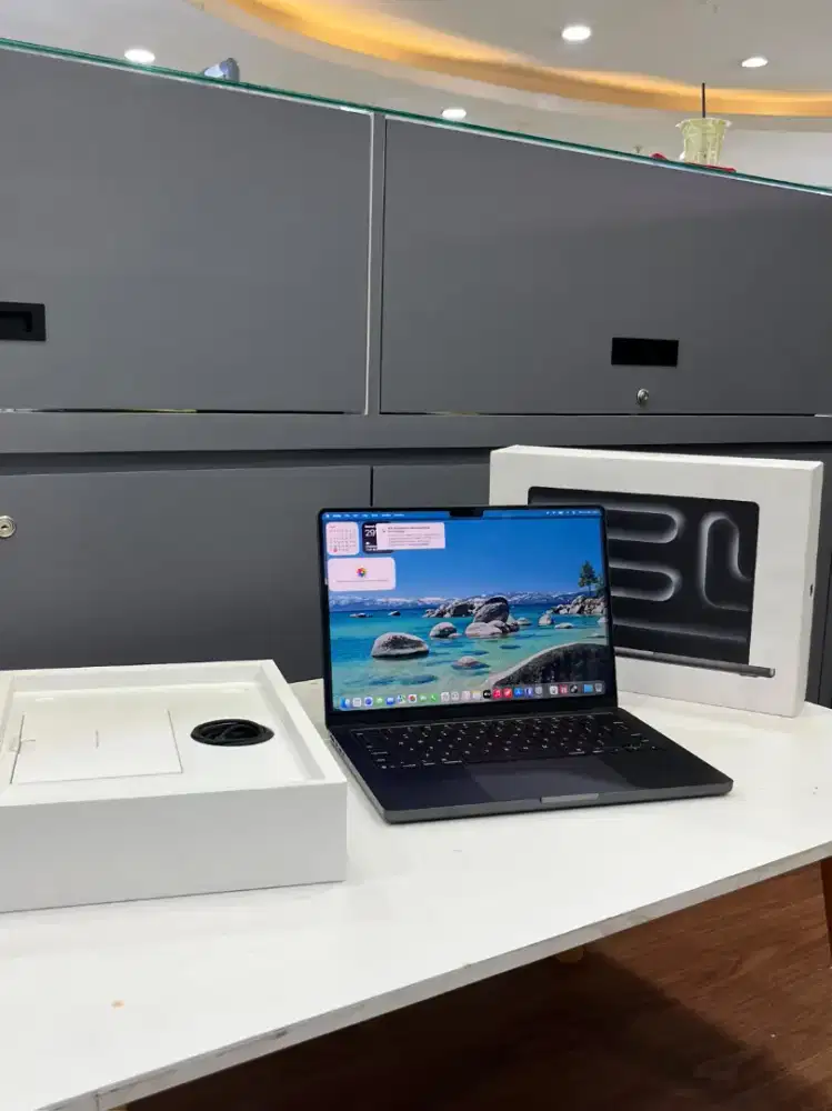 Macbook Pro M5 14 inch 16/512Gb Ibox