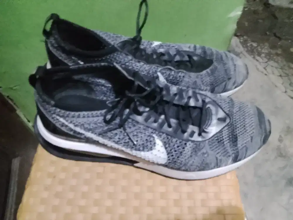 For sale Nike original size 44