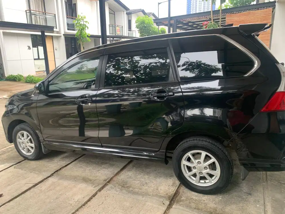 Daihatsu Xenia 2010 Bensin