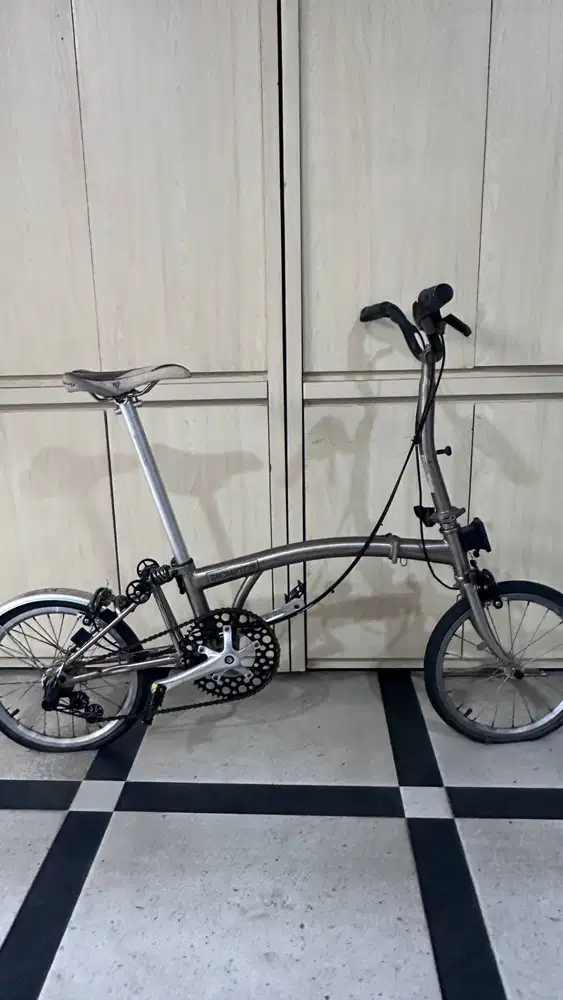 Sepeda Lipat 3 Sixty Electric Chrome