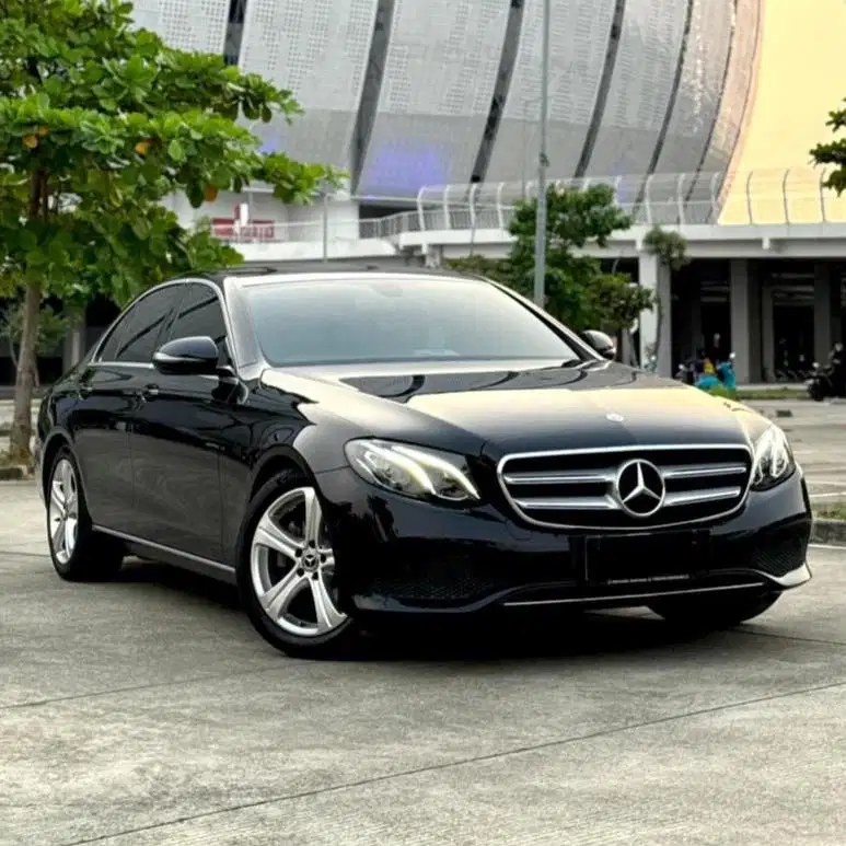 (CASH) Mercedes Benz E250 Avantgarde Facelift W213 2018