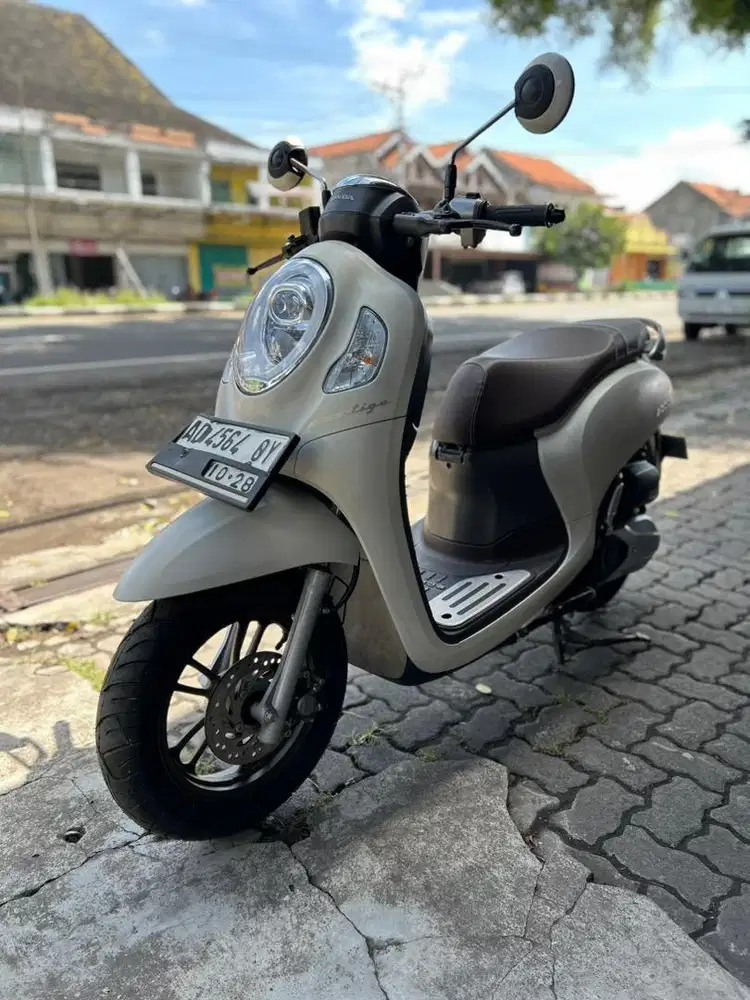 SCOOPY Prestige 2023