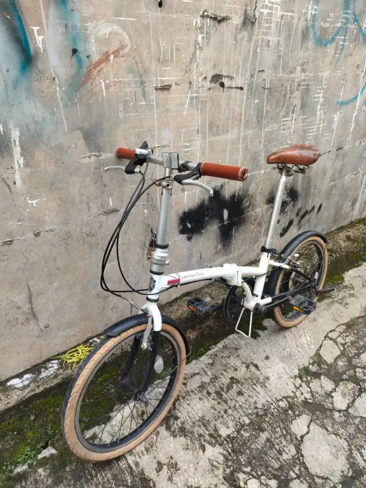 Folding bike London Taxi
