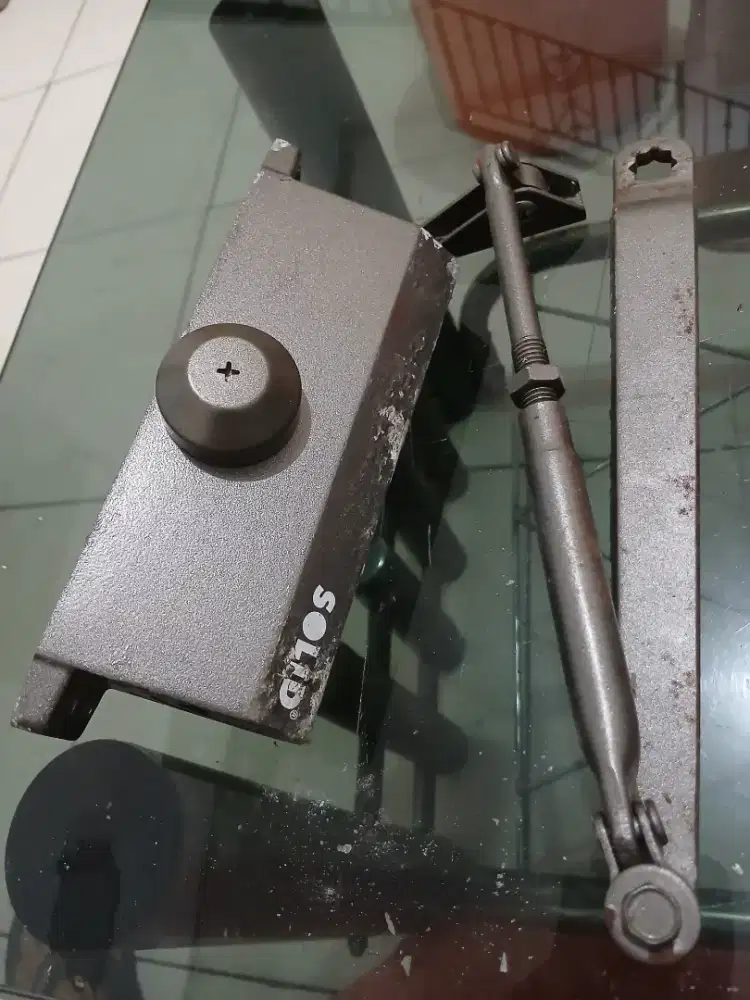 SOLID Door Closer Automatic  Murah