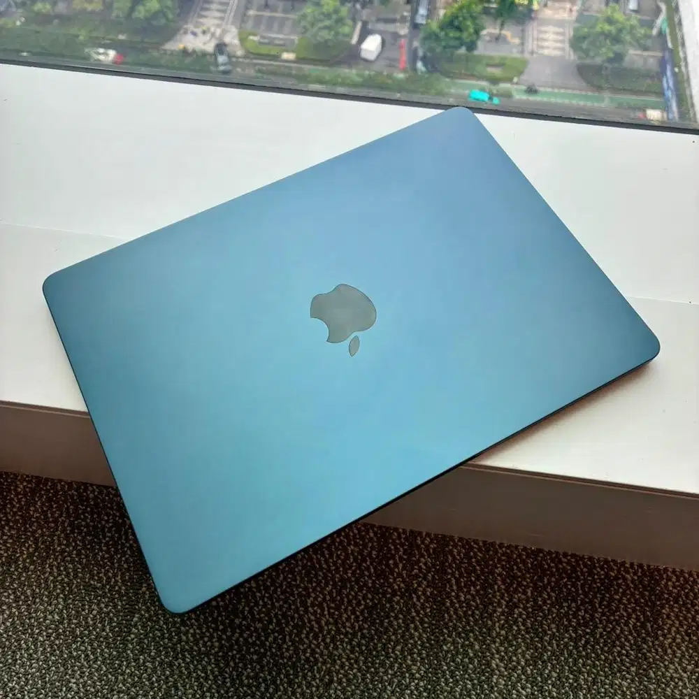 MacBook Air M2 2022 16GB/256GB Midnight Like New Battery 96%