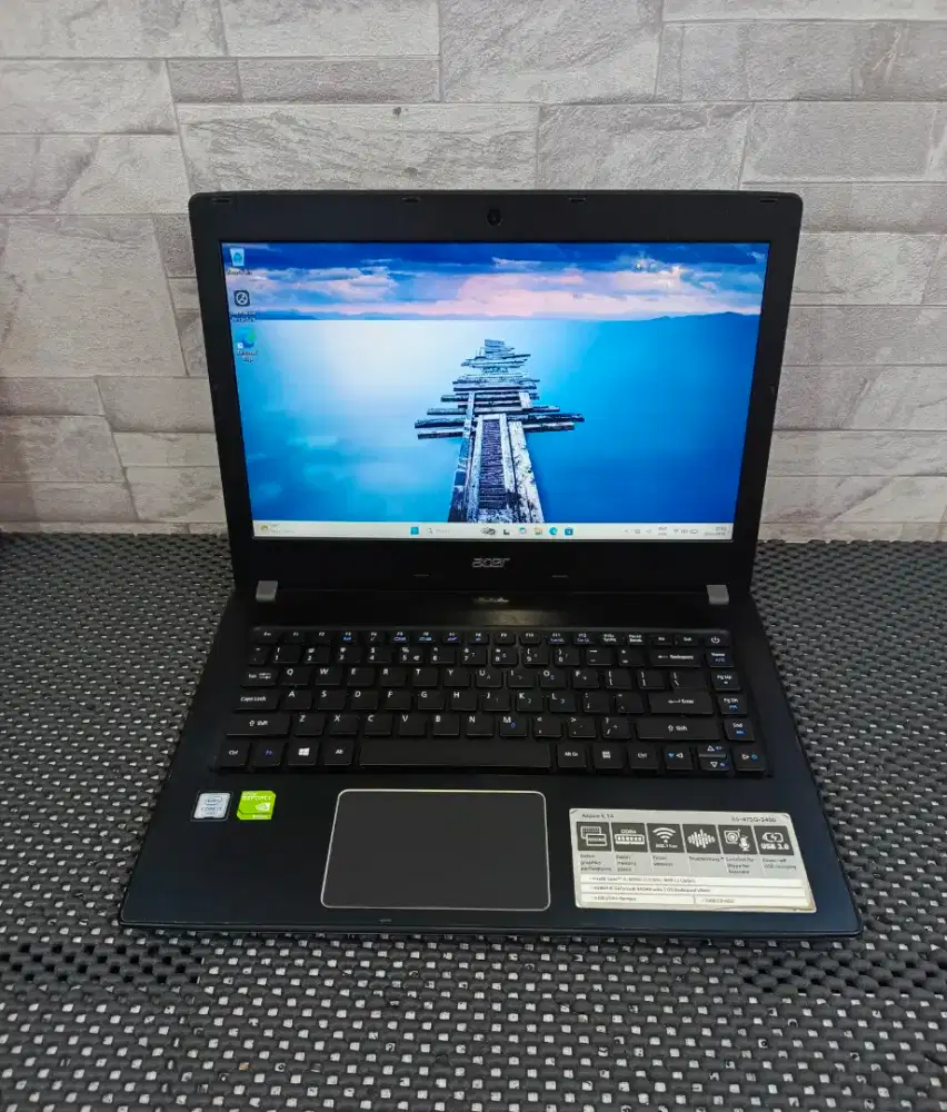 Acer Intel core i3 Vga 940mx 2 Gb Ram 8 GB SSD 256 GB