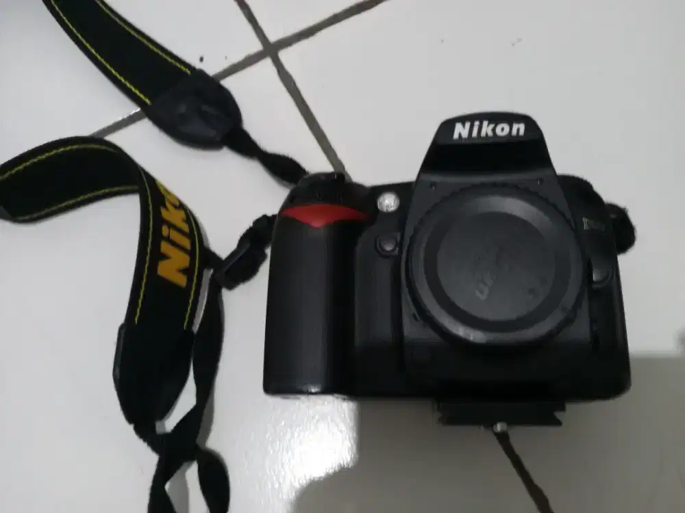 Jual set Kamera Nikon d90 ( tanpa lensa )